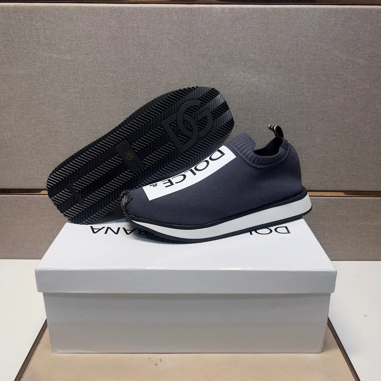 ⬛️Men's men's shoes💰p420【DG～】couple casual shoes 2025z cabinet sales simultaneously 🔶Size: 35-44#️⃣ 🔷7 colors🔜The upper is made of multi-material splicing➕Mesh lining, comfortable and breathable, sole: original comfortable, wear-resistant and non-slip outsole, ⚠️Real shot📱Photographed🎬The real thing is better📢📢📢